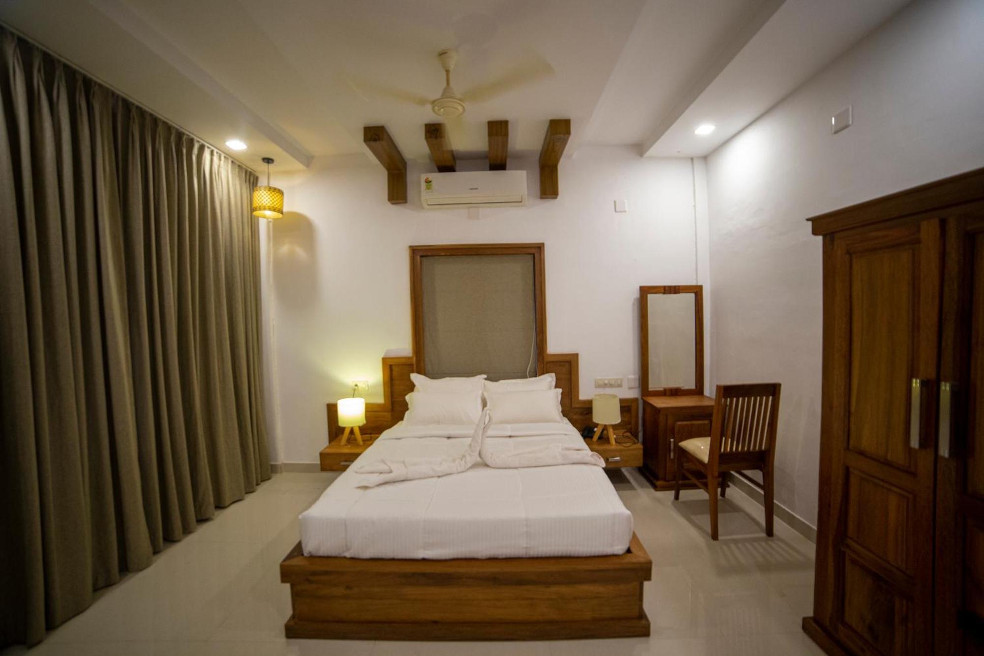 Opm Inn Payyannur Dış mekan fotoğraf